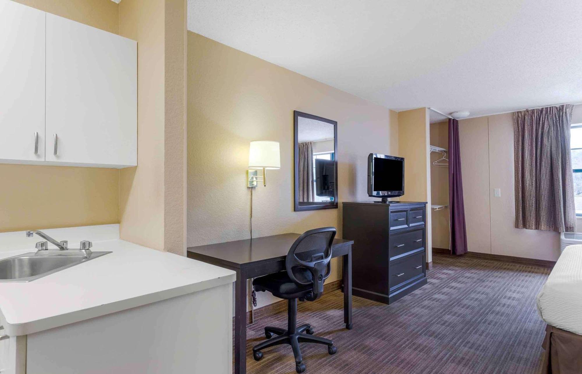 Extended Stay America Suites - Houston - Galleria - Westheimer Екстер'єр фото